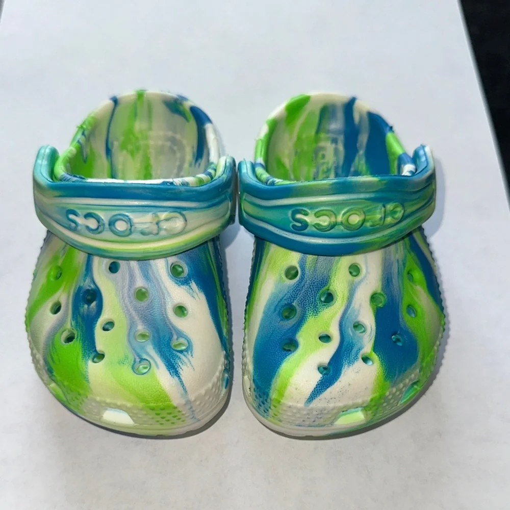 CROCS Toddler Tie-Dye Clog in Blue, Green & White